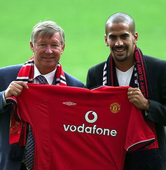 Juan Sebastian Veron (Man United): 61 triệu bảng.