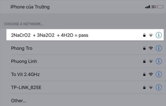 Không chỉ Toán mà ngay cả bộ môn Hóa học cũng được áp dụng để thách đố lẫn nhau để có pass wifi.