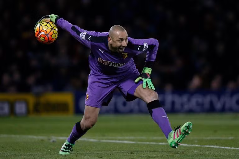 Heurelho Gomes là người hùng của Watford suốt 18 tháng qua.
