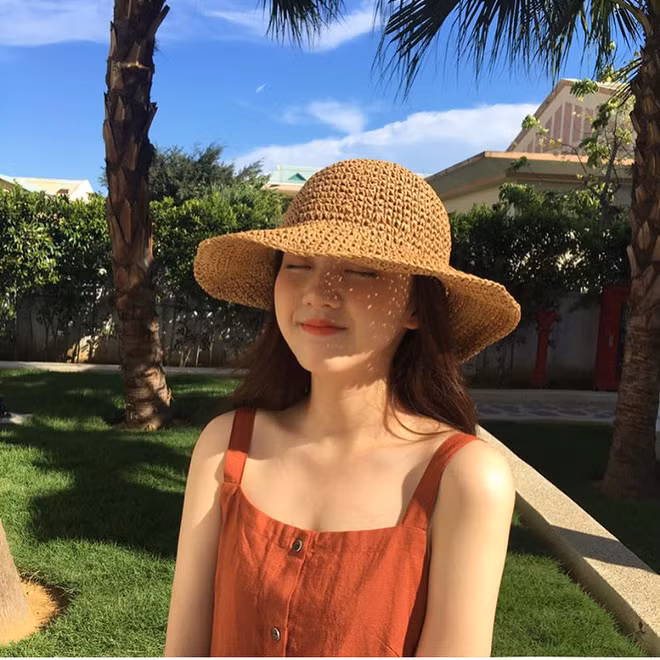 Vẻ ngoài xinh đẹp, dễ thương bảo sao nhiều dân mạng không khỏi thổn thức trước cô nàng nữ sinh Hee Soo.