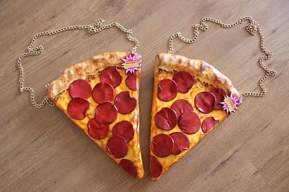 Chiếc ví bánh Pizza từng gây sốt tại Italia.