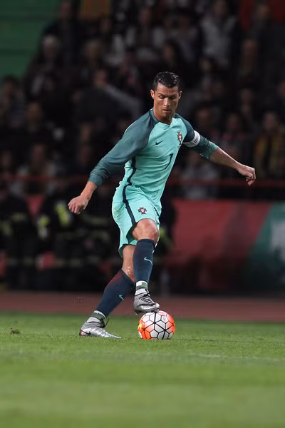 Ngoi sao ganh ca doi bong tai VCK Euro 2016