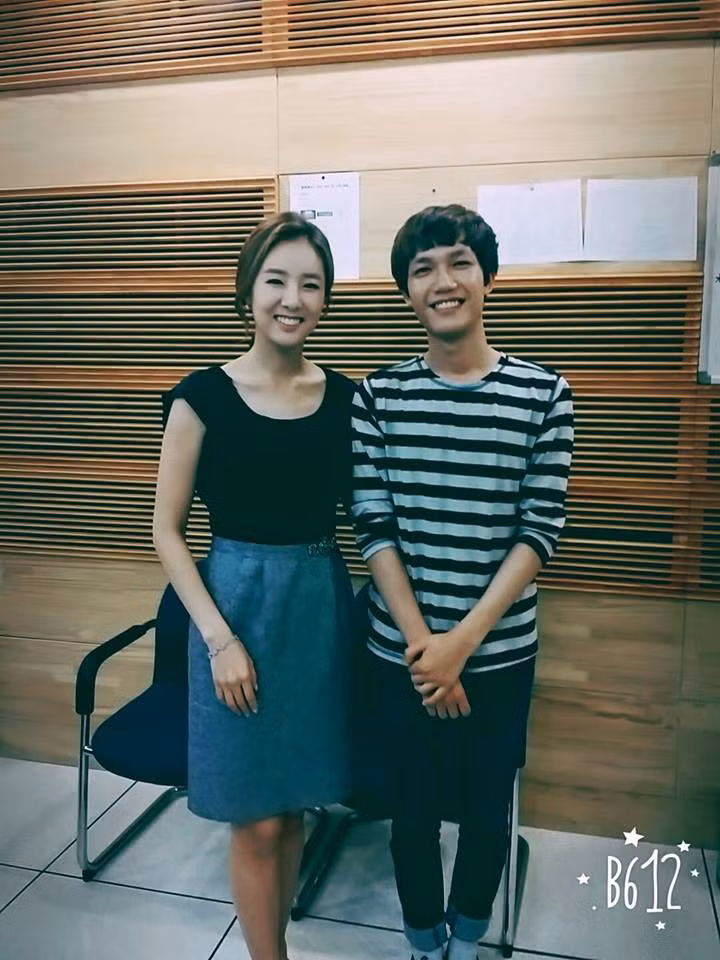 Không những đẹp trai, An Ninh còn sở hữu giọng hát khá ngọt. Anh chàng này khoe rằng, mình từng chiến thắng cuộc thi hát của du học sinh tại Đại học Kyung Hee. Anh chàng này cũng có nhiều video hát tiếng Hàn thu hút người xem trên YouTube.