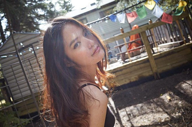 Đồng Uy gửi lời cảm ơn đến cư dân mạng vì đã yêu mến mình, đồng thời cho biết những tin nhắn mọi người gửi cô nàng đều đọc được hết.