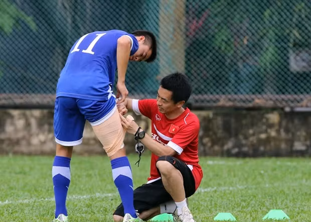 HLV Miura don tin vui tu ca chan thuong cua U23 VN