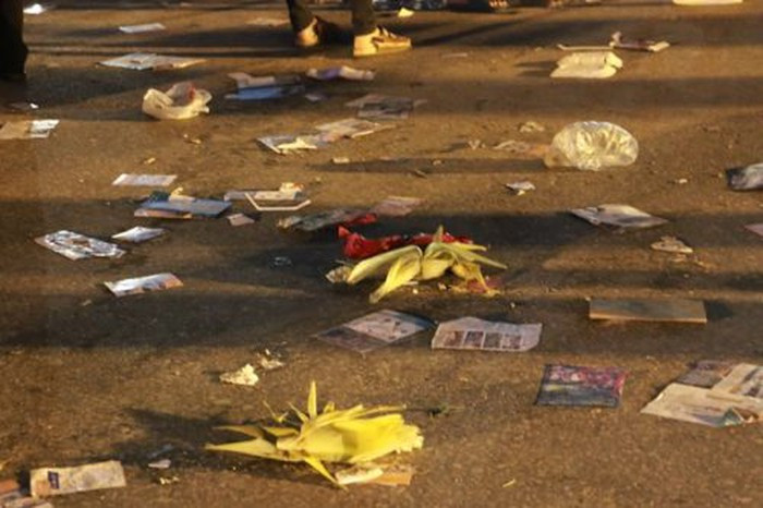 Cả một biển rác mà chỉ nhìn vào cũng đã thấy "hoa mắt chóng mặt" thực sự và thương thay cho những người công nhân vệ sinh môi trường phải xử lý chúng.