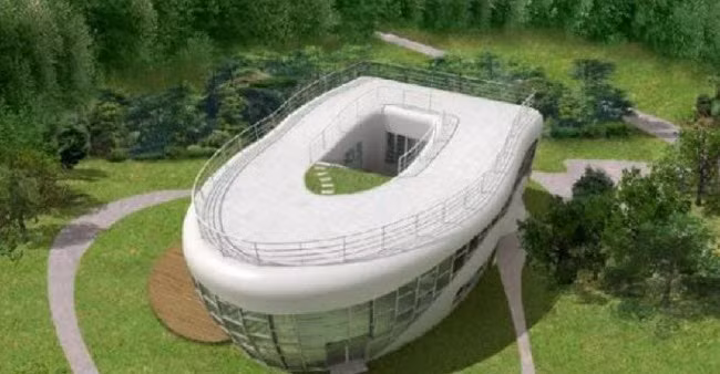 Ngôi nhà hình toilet ở thành phố Suwon của Hàn Quốc đã lọt vào danh sách top 10 ngôi nhà xấu xí nhất thế giới. Ngôi nhà này là của ông Sim Jae-duck, thị trưởng thành phố Suwon. Khi World Cup 2002 diễn ra ở Hàn Quốc, thị trưởng Sim trở nên nổi tiếng với biệt danh quý ông Toilet nhờ nỗ lực trong việc dọn dẹp các nhà vệ sinh của thành phố. Năm 2009, sau khi ông Sim mất, ngôi nhà trả thành bảo tàng và năm 2012 trở thành công viên.