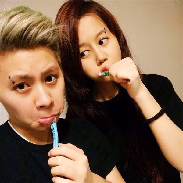 Bẵng đi 1 thời gian, An Nguy lại công khai người yêu đồng giới là Alexandra Nguyễn (Alex).