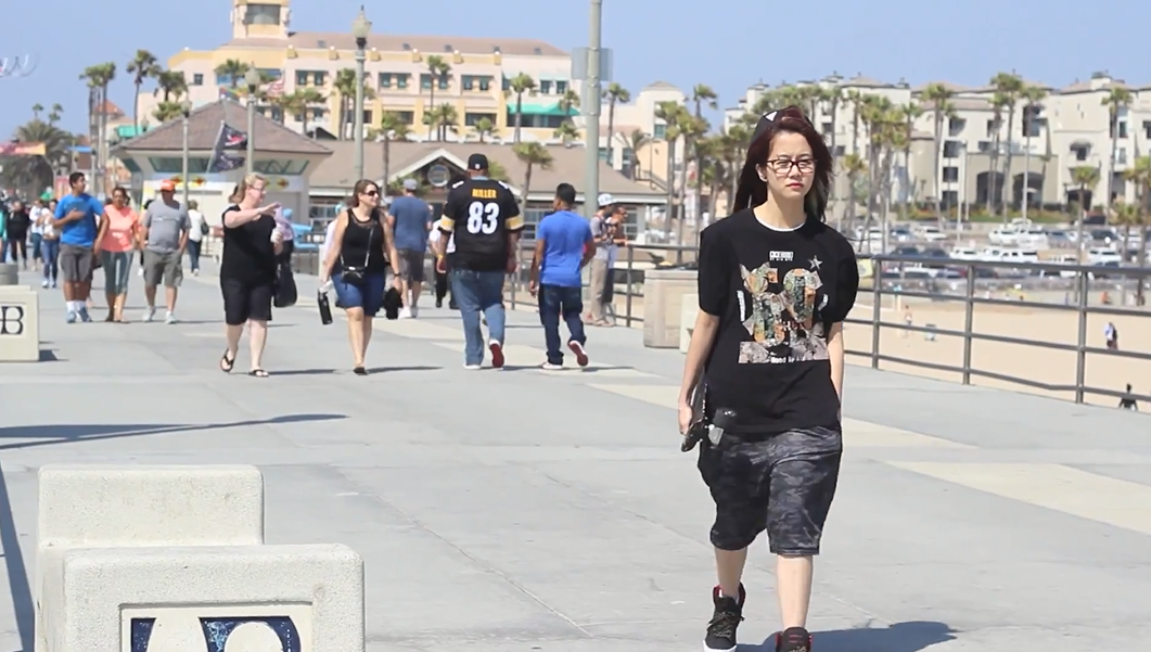 Sau nỗi đau mất người yêu, An Nguy trở về Mỹ tiếp tục cuộc sống, làm vlog. Trong kho vlog của cô nàng này có hơn 20 clip và sản phẩm nào cũng thu hút được sự chú ý của dân mạng