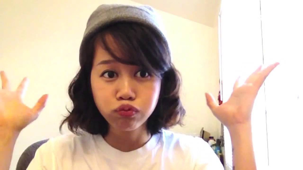 Những vlog của vlogger An Nguy thời gian đó được rất nhiều các bạn trẻ yêu thích bởi đi vào những vấn đề xã hội, giới trẻ ở trong nước. Bằng cách dẫn truyện dí dỏm, ngôn ngữ cực teen, biểu cảm dễ thương, cô nàng sinh năm 1986 này trở thành thần tượng của nhiều người.