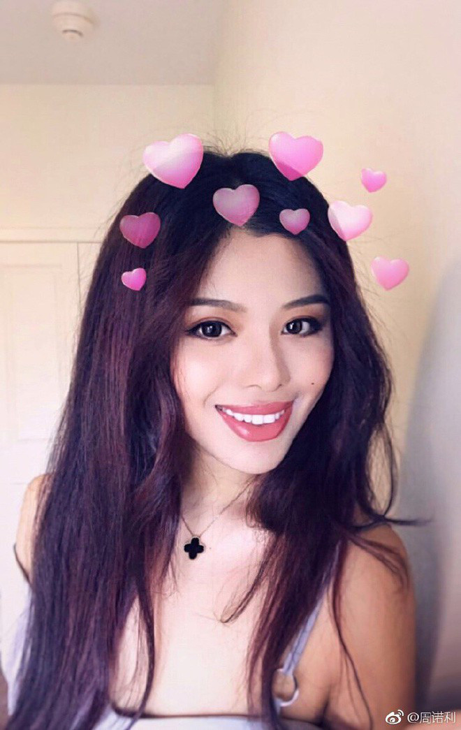 Vào đại học, Nặc Lợi biết mình không thể tiếp tục để tình trạng "body-shaming" diễn ra. Tuy nhiên, việc giảm cân nói thì dễ nhưng làm thì hoàn toàn rất khó.