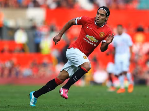 Trước khi đến với MU, Falcao được mệnh danh là "mãnh hổ" với những pha đi bóng dũng mãnh và dứt điểm lạnh lùng trong vòng cấm địa.