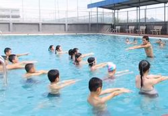 Việc tổ chức các lớp học bơi, đào tạo kỹ năng phòng, chống đuối nước dành cho mọi người là điều vô cùng cần thiết và cấp bách.