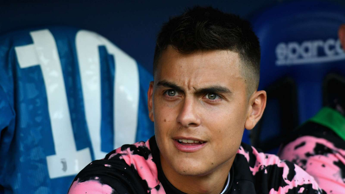 Theo Daily Telegraph, MU không chấp nhận điều kiện điên rồ mà Dybala đưa ra. Dybala đòi hỏi mức lương 11 triệu bảng/mùa, không bị cắt giảm 25% lương nếu MU không có vé dự UEFA Champions League, kèm theo là khoản hoa hồng 15 triệu bảng cho đại diện.