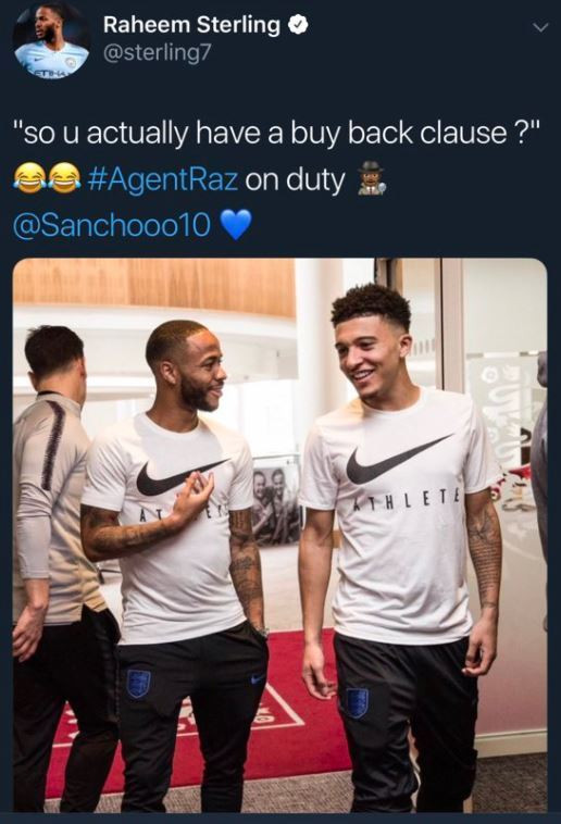 Phong độ ấn tượng của Jadon Sancho thu hút sự quan tâm từ 1 loạt đại gia Châu Âu, trong đó có cả 2 đại diện thành Manchester. Nếu như MU sẵn sàng chi đến 100 triệu bảng để thuyết phục Dortmund thì City cũng khát khao đón "người con lưu lạc" trở lại Etihad.