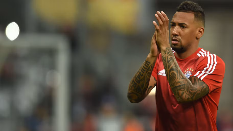 Jerome Boateng chính là hậu vệ đúng nghĩa duy nhất trong đội hình của HLV Pep Guardiola tại Bayern Munich, đội hình này đã giúp cho họ thống trị tại Bundesliga mùa giải năm ngoái với chức vô địch vô cùng thuyết phục.