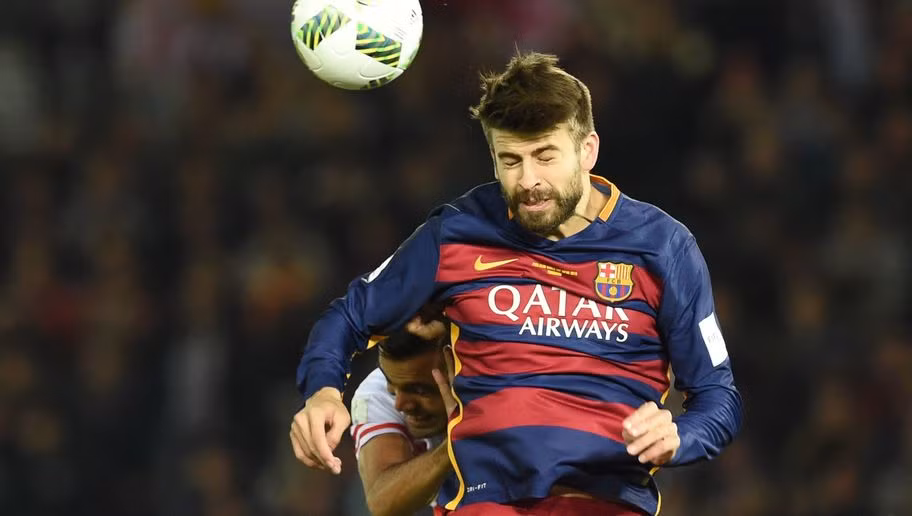 Pique cùng với Barcelona tạo nên một mùa giải huyền thoại với cả thảy 5 chức vô địch trong năm 2015, bao gồm: La Liga, UEFA Champions League, Copa del Rey, UEFA Super Cup và mới nhất là Siêu Cup Thế giới FIFA Club World Cup.