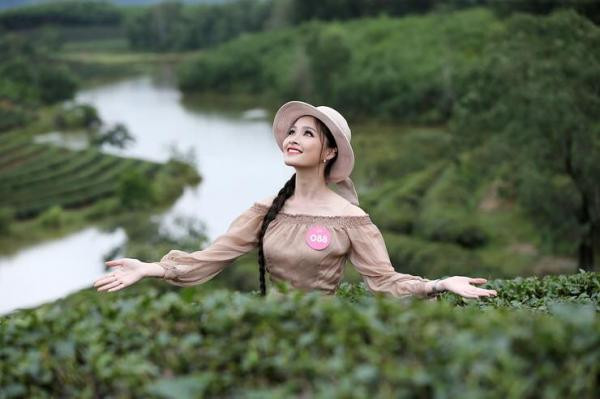 Những hình ảnh đời thường của thí sinh sở hữu mái tóc dài ấn tượng nhất Hoa hậu Việt Nam 2018 cũng đủ "gây thương nhớ" cho người đối diện.