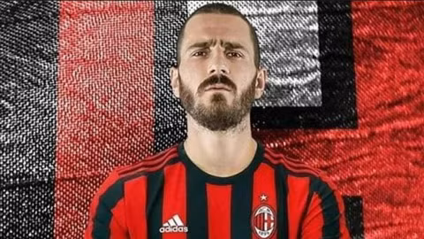 Juventus xác nhận mức giá bán Bonucci cho AC Milan: Trang chủ của Juventus mới đây đã thông báo xác nhận mức phí chuyển nhượng đối với trường hợp của Leonardo Bonucci là 42 triệu euro. Đây được xem là một mức phí chuyển nhượng quá hời dành cho AC Milan, khi trước đó đã có thông tin Chelsea sẵn sàng trả gấp đôi con số này để đổi lấy Bonucci nhưng bất thành. Ảnh: Calcio