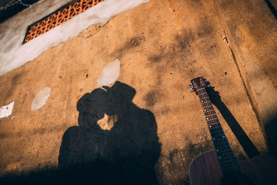 Dịp kỷ niệm 3 tháng yêu nhau vừa rồi, cặp đôi đồng tính nữ này đã tự tay làm bánh kem và bí mật gây bất ngờ khiến Ngọc Trân rất hạnh phúc.