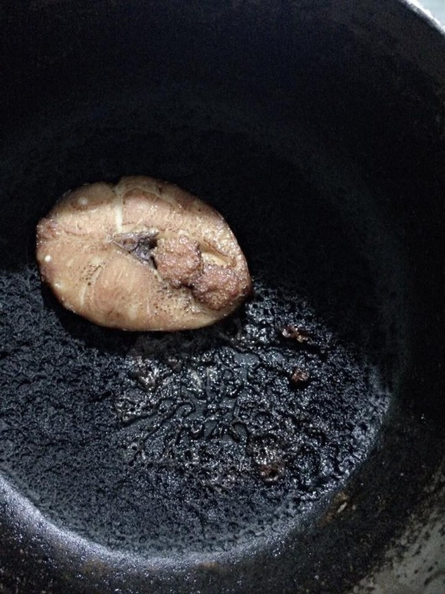 Chị T.H cho biết, đó là hậu quả của chứng đãng trí mà cô gặp phải sau khi sinh con. Đồng thời, T.H đăng đàn tâm sự hỏi mọi người xem có ai từng bị như mình không.