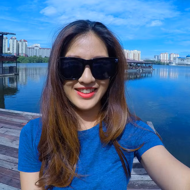 Đây là lần đầu tiên nữ tay đua Leona Chin đến Việt Nam, cô rất bất ngờ với giao thông của thủ đô và hy vọng sẽ có cơ hội quay lại ở một ngày không xa.