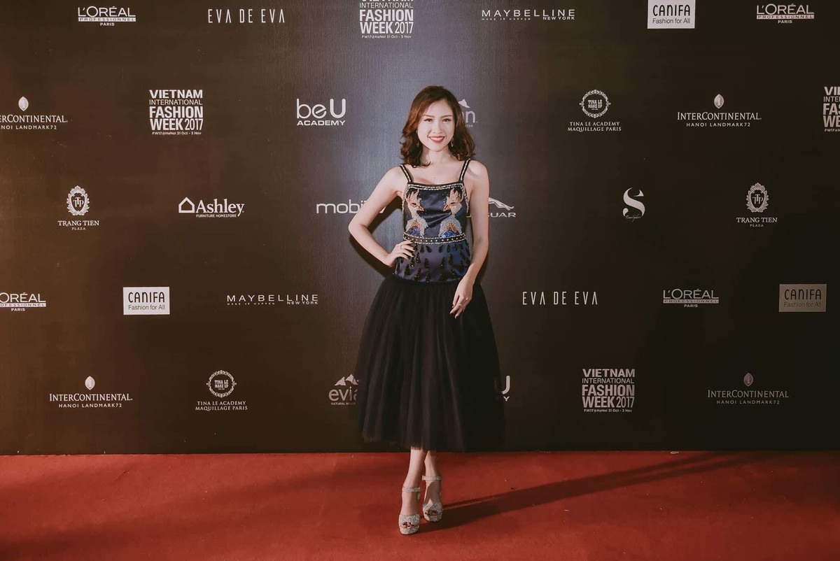 Trước khi được biết đến là MC của Đài truyền hình Việt Nam, Thanh Huyền từng lọt Top 15 Hoa hậu Hoàn vũ 2015.