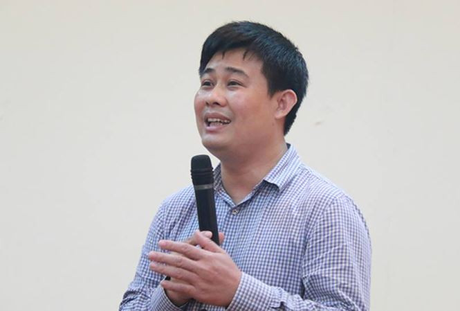 Ông Sái Công Hồng trả lời trong cuộc họp báo sáng 27/4