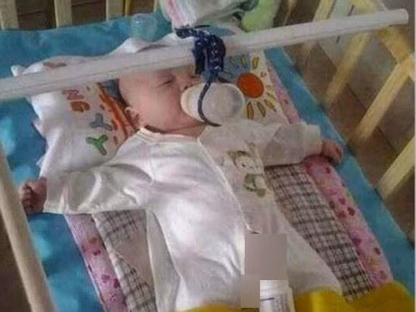 Bên cạnh đó, nhiều ông bố cũng bao biện rằng, ngày nghỉ có thời gian giải trí 1 chút lại bắt trông con. Trong khi chúng lại quá nghịch, chạy hết chỗ này tới chỗ kia.