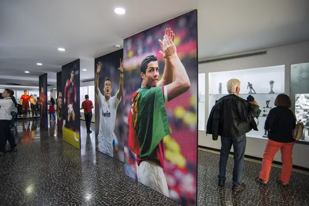 Bảo tàng Cris Ronaldo cũng là địa điểm đến không chỉ được người Bồ Đào Nha và còn nhiều du khách nước ngoài mỗi khi đặt chân đến thành phố Madeira.