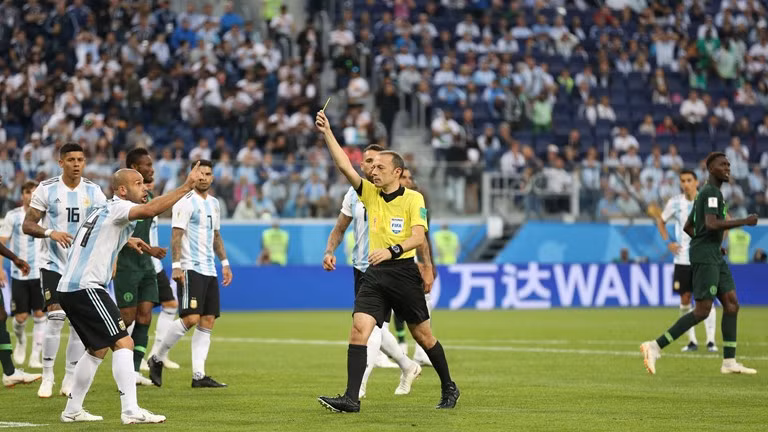 Messi loai Nigeria, giup Argentina lach qua cua hep-Hinh-3