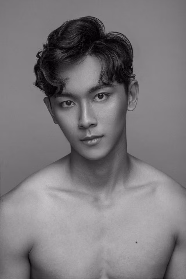 Cậu bạn Đà Nẵng được nhắc tới với bức ảnh "góc nghiêng thần thánh" nói trên có tên Ngô Văn Khánh (23 tuổi) hiện đang theo học ngành kỹ thuật, ĐH Bách Khoa TP.HCM.