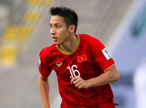 Trong màu áo của CLB Hà Nội FC, Hùng Dũng là cầu thủ quan trọng. Sự cơ động và chịu khó đeo bám mang đến thành công cho "thầy Chip".