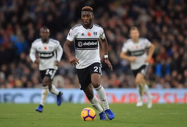 Hậu vệ Timothy Fosu-Mensah đang muốn rời Fulham để gia nhập một đội bóng khác nhằm muốn được ra sân thường xuyên.
