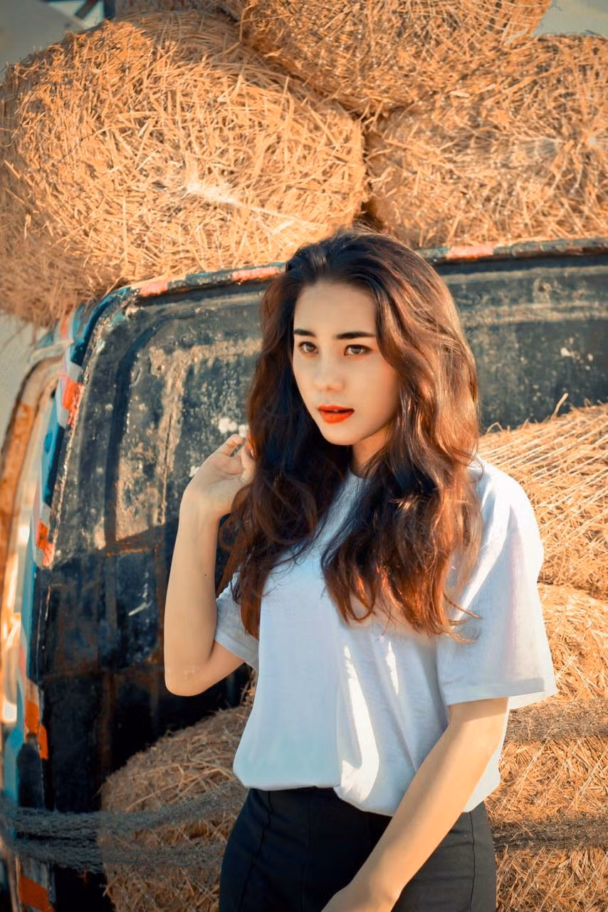 Còn nickname Hoang Tu lại cho rằng: "Việc không được chọn cũng tốt, Yến Mỹ vẫn "độc toàn thân" đây là cơ hội cho các anh em khác tấn công để sở hữu trái tim cô bạn này. Nhưng mình nhớ mãi khoảnh khắc, cô gái Đồng Nai này gỡ tấm mặt nạ xuống, ấn tượng lắm khiến mình xem đi xem lại mấy lần".