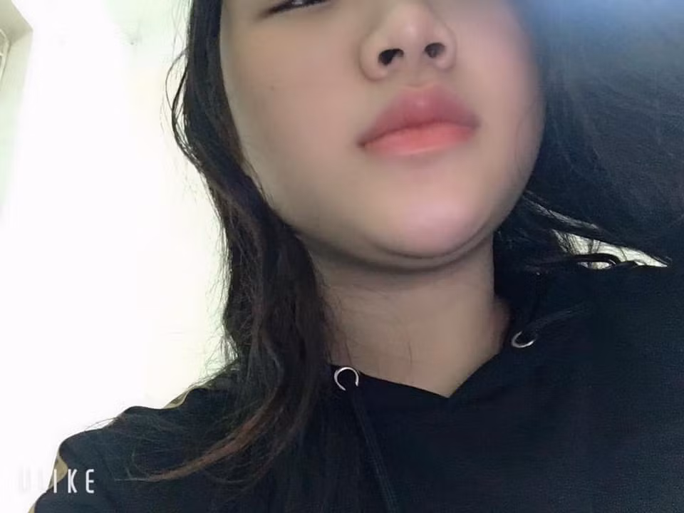 Nhìn thế thôi chứ chỉ cần đổi góc chụp một cái là vẫn ngàn like trên MXH.