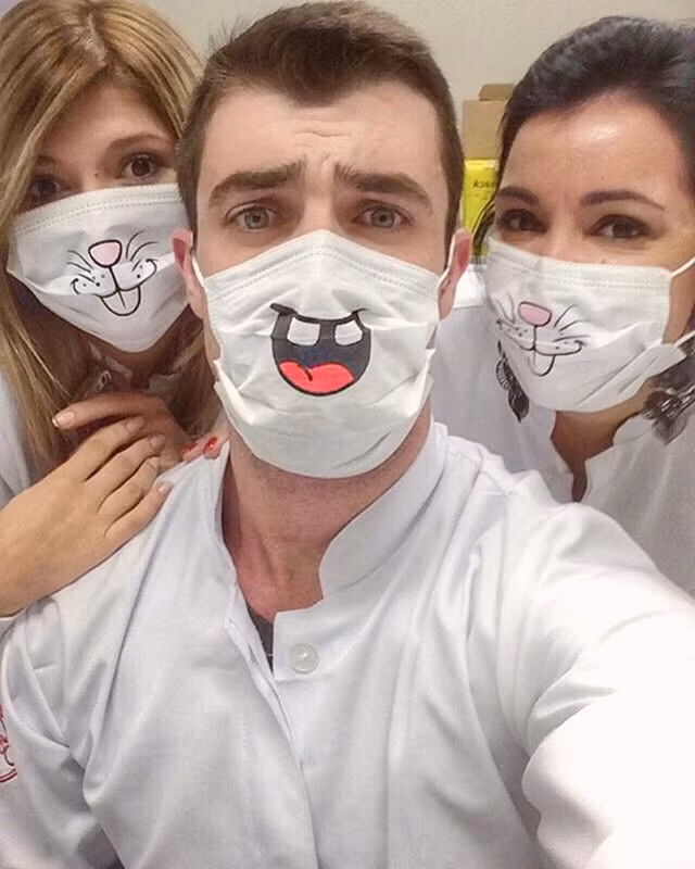 Được biết, chàng trai tên Lucas, hiện anh đang là một phi công tại Hãng hàng không Avianca, Colombia.