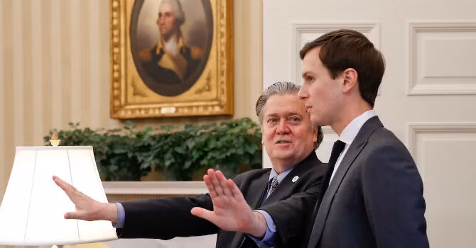  Đại học Harvard được biết đến như một trong những trường đại học tốt nhất nước Mỹ và thế giới. Cả hai chương trình đào tạo cử nhân và sau đại học của Harvard đều đứng đầu nhiều bảng xếp hạng giáo dục bậc cao. Dù không phải đa số các sinh viên tốt nghiệp Harvard đều đạt được những thành công cao và có được vị trí quyền lực về chính trị hay ảnh hưởng về kinh tế, nhưng không thể phủ nhận rằng, không ít những cựu sinh viên Harvard hiện đang nắm giữ những vị trí quyền lực lớn và có ảnh hưởng không nhỏ đến chính trị và kinh tế của nước Mỹ cũng như toàn cầu.