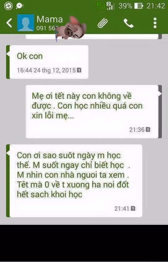 Bà mẹ này còn dọa sẽ đốt hết sách khỏi học nếu như con bà không về nhà ăn Tết cùng gia đình.