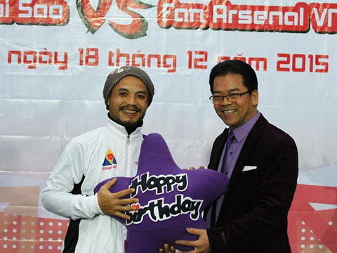 Sự ra đi của Trần Lập khiến rất nhiều CĐV bóng đá Việt Nam nuối tiếc. Chính nhạc sĩ này là người đã sáng tác bài hát "Đường tới ngày vinh quang" mà mỗi khi lên sân cổ vũ họ cùng nhau chung nhịp hát vang.