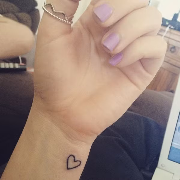 Chỉ cần một trái tim là đủ để thể hiện tình yêu.