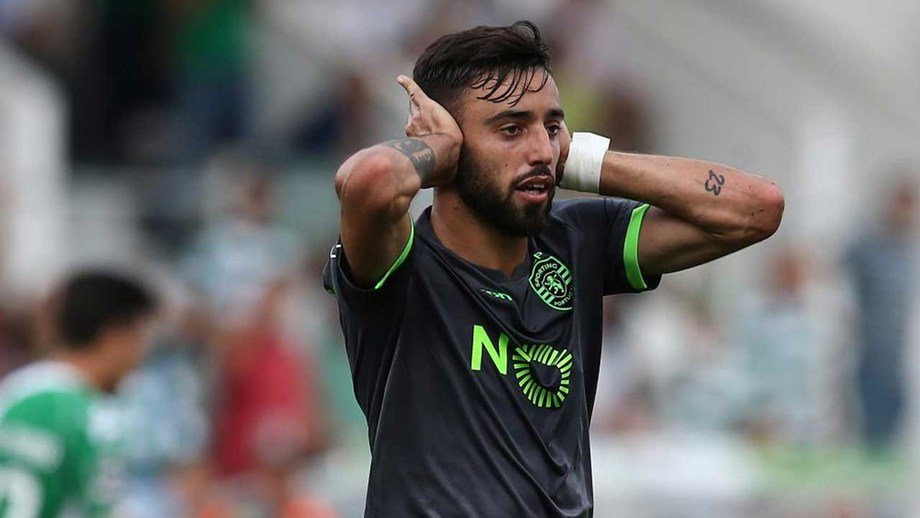 Chelsea đã đưa Bruno Fernandes - cái tên cũng đang được Liverpool để ý - vào tầm ngắm. Huấn luyện viên Sarri được cho là rất muốn tăng cường chất lượng tuyến hai, còn cầu thủ người Bồ thì lại là một "món hời", bất chấp mức giá có thể lên tới 100 triệu bảng Anh.