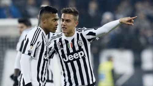Không chỉ tính đến việc chia tay Max Allegri để mời về Zinedine Zidane, Juventus đang hướng đến việc cải tổ đội hình. Theo đó, có ít nhất 2 cầu thủ phải rời Juventus vào mùa Hè tới đây, Alex Sandro và Paulo Dybala.