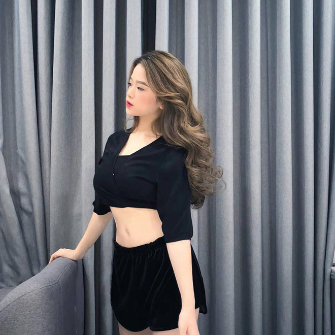 Da trắng như bông bưởi, trắng như xài kem trộn nhưng Linh Ka vẫn khăng khăng mình đen...