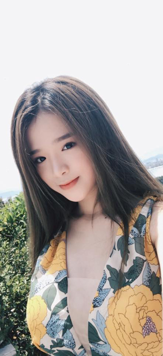 Thậm chí, còn có người cho biết, bất cứ hình ảnh nào của cô bạn sinh năm 2002 này chia sẻ trên MXH đều trông rất chỉn chu như thể đã có một buổi photoshoot hoành tráng đằng sau nó.