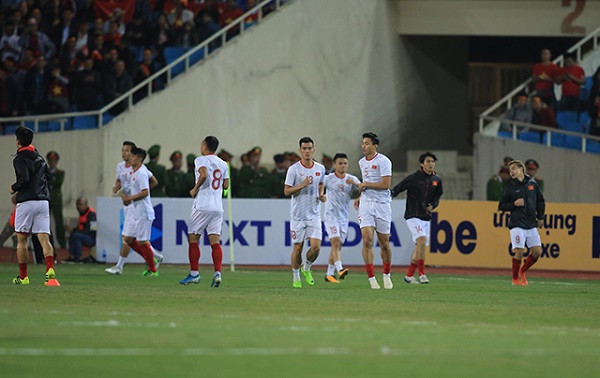 Bi trong tai xu ep, doi tuyen Viet Nam hoa tiec nuoi Thai Lan-Hinh-7