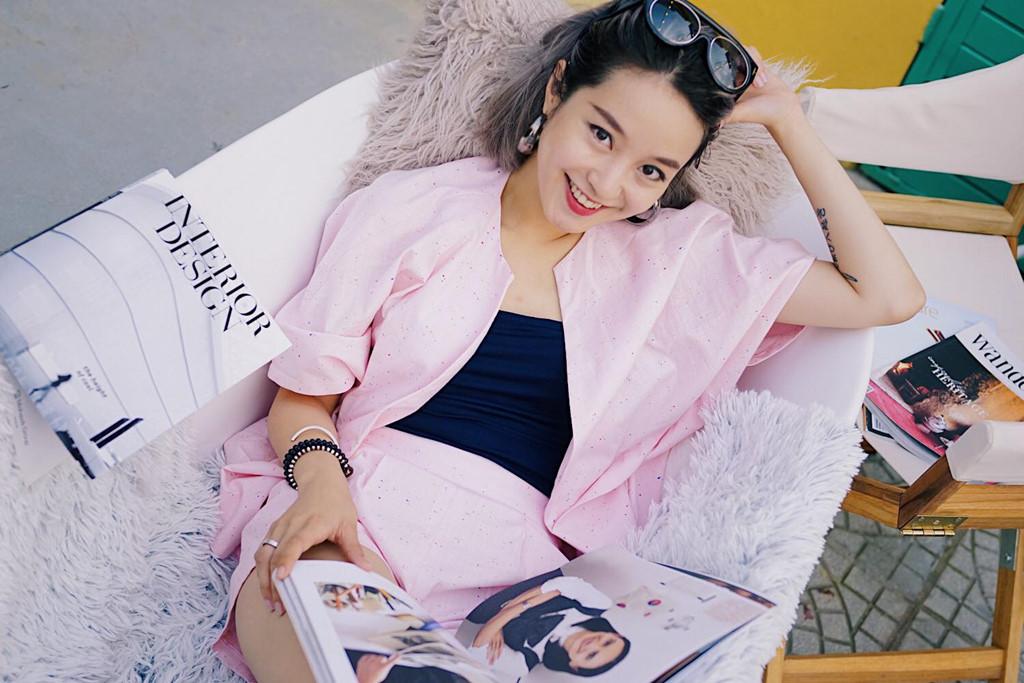 Sau hơn 10 năm kể từ ngày gây chú ý, cô không còn xuất hiện rầm rộ trên mặt báo. Hot girl 8X tập trung cho công việc kinh doanh thời trang và chăm sóc con gái nhỏ. Song Mi Vân vẫn giữ được nét đẹp vốn có và phần nào trở nên sắc sảo, mặn mà hơn trước.