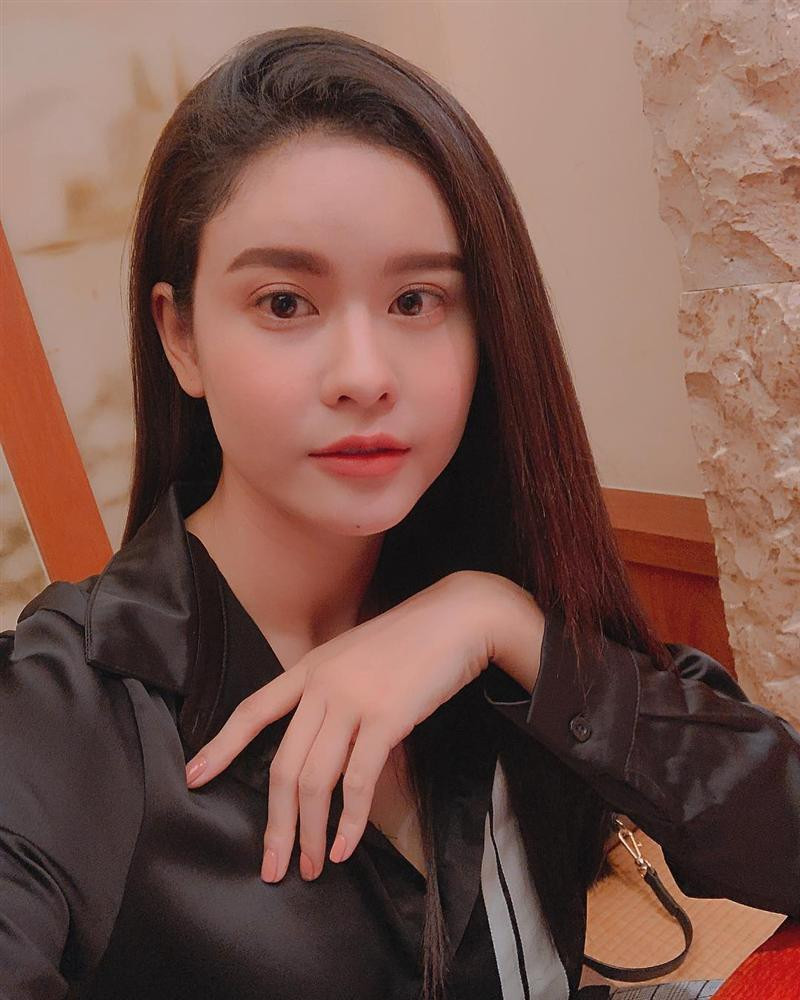 Trương Quỳnh Anh than vãn mệt và đói