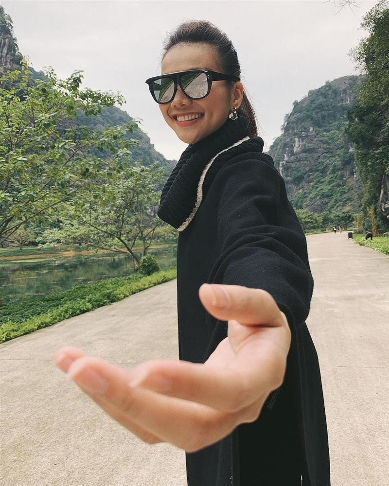 Thanh Hằng bật mí: "Lần đầu đi xa đến vậy"