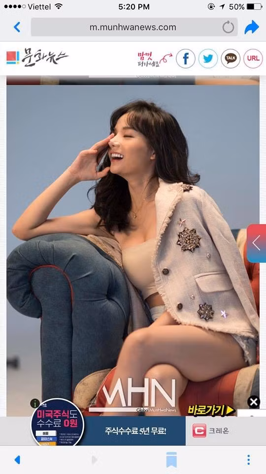 Được biết, những hình ảnh này được cô bạn thực hiện trong bộ ảnh tại tỉnh Gyeonggi với những phong cách khác nhau, từ nóng bỏng, cá tính trong bộ quần áo thể thao cho đến dịu dàng, hiền thục trong trang phục áo dài truyền thống Việt Nam.